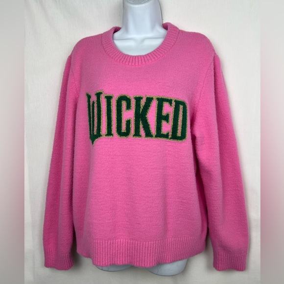 Wicked Pink super soft Sweater for the Wicket fanatics - Picture 3 of 9